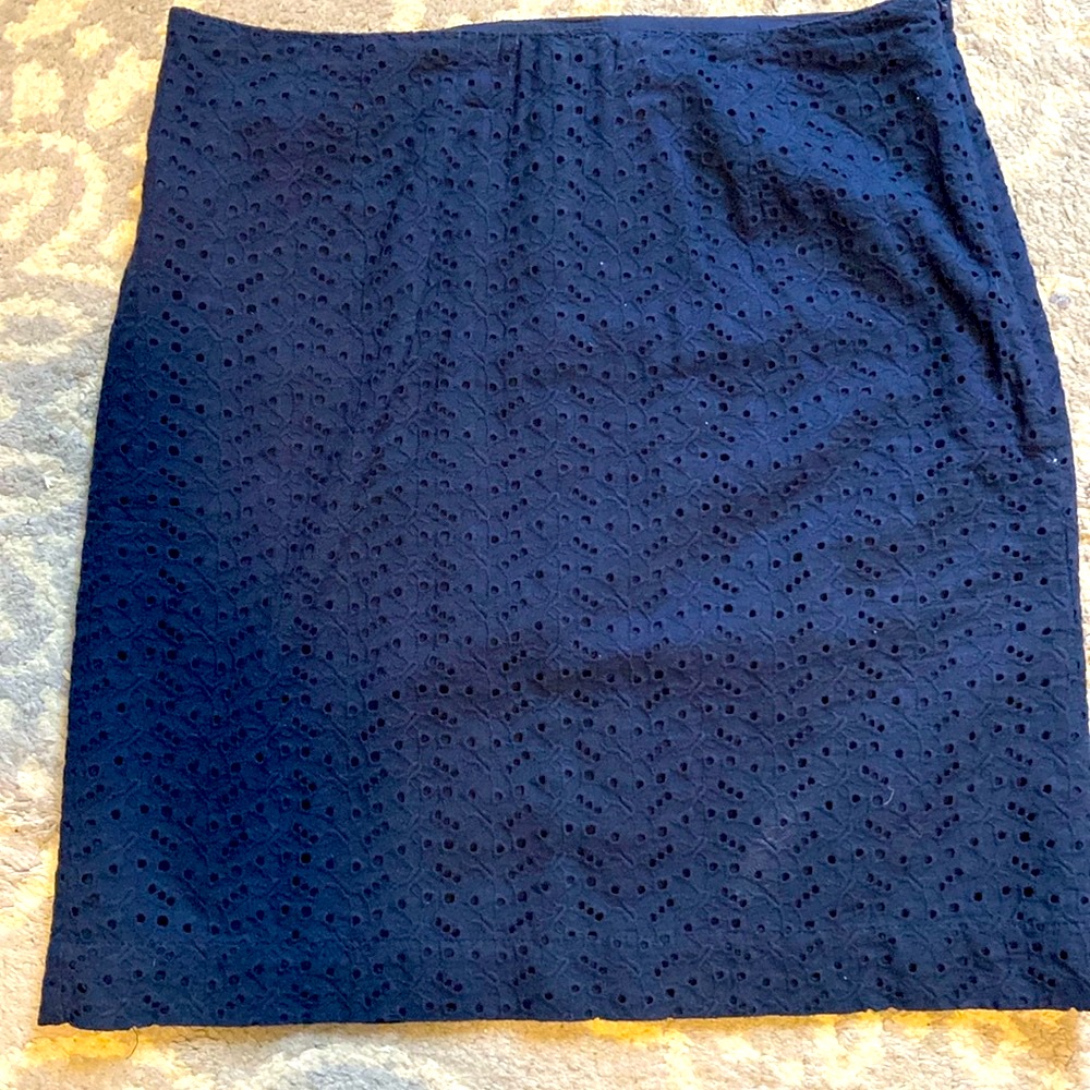 Women’s L.L. Bean Navy Blue Eyelet Mini Skirt Size 8